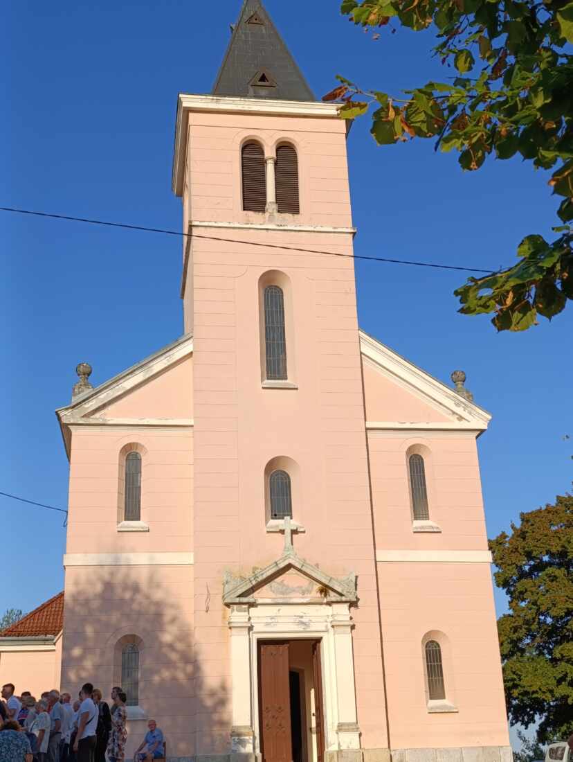 Pozadina