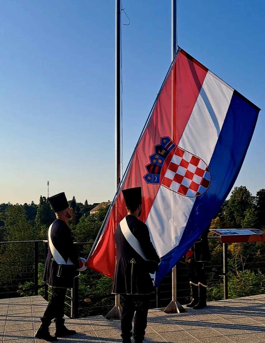 Pozadina